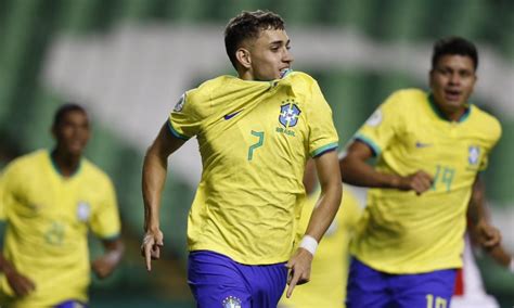 Brasil Vence De Virada E Avan A Em No Sul Americano Sub