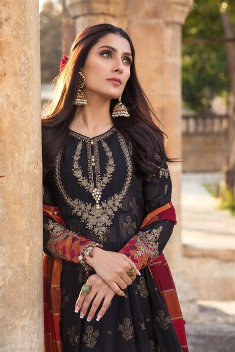 Maria B Suit With Chiffon Dupatta Maria B Summer Collection