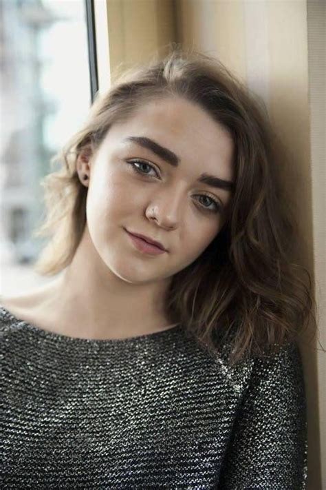 Maisie Williams Gag