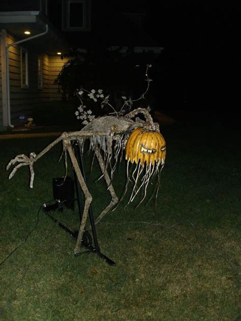 47 Creepy And Cool Halloween Yard Décor Ideas Digsdigs