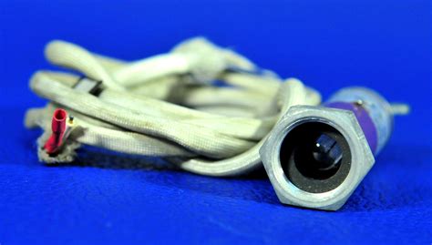 D23 Honeywell Minipeeper Flame Uv Sensor C7027a1023 J316gallery