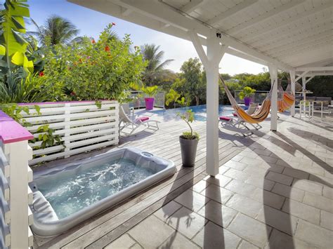 Guadeloupe Villa Rentals in Saint François is 15min from the beach