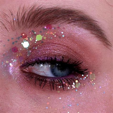 Makeup Inspirado En Euphoria Maquillaje Brillos Maquillaje De Ojos