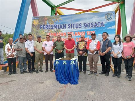 Pj Gubernur Papua Di Dampingi Pj Bupati Sarmi Resmikan Revitalisasi