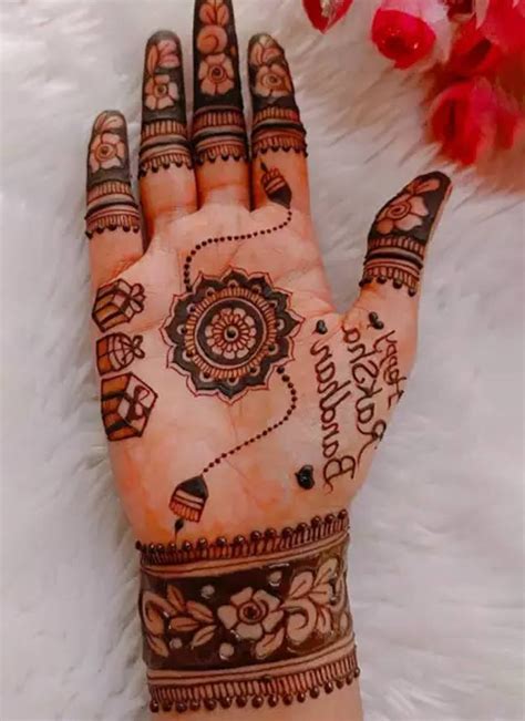 Simple Mehndi Designs For Raksha Bandhan रक्षाबंधन के लिए अपने हाथों में लगाएं सिंपल मेहंदी