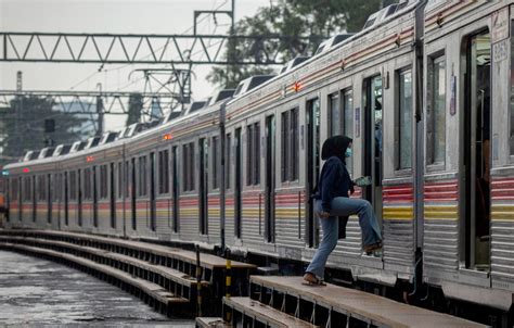 Kai Commuter Tambah Perjalanan Krl Mulai Sabtu Ini