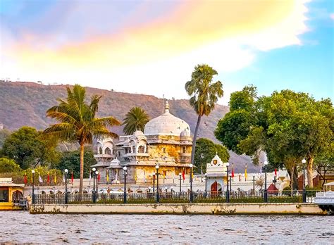 Nights Days Udaipur Honeymoon Package Myholidays