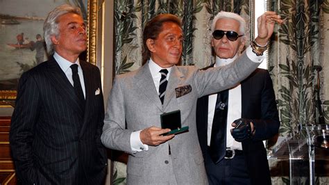 Valentino Garavani A Sofisticada La Vita In Rosso” Do Imperador Da