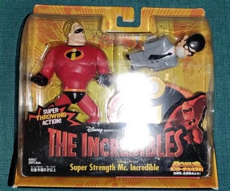 Incredibles Super Strength Mr Incredible Action Figure Hasbro