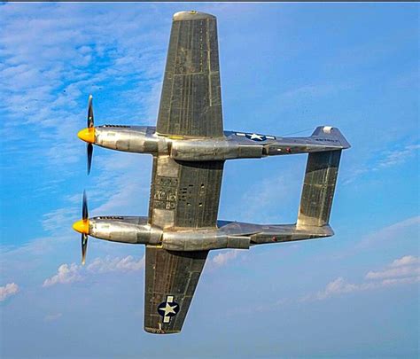 F-82 Twin Mustang | Ww2 fighter planes, Fighter planes, Vintage aircraft