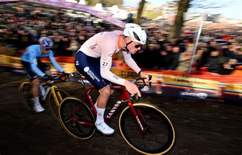 Mathieu Van Der Poel Cyclocross 2024 - Raye Valene