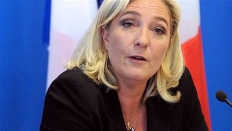 Marine Le Pen Se Fracture Le Sacrum Dans Sa Maison De Campagne Pr S De