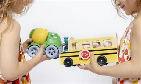 Where to find eco-friendly toys for kids, cut back on plastic