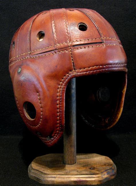 Throwback Thursday: The Leather Football Helmet – GREEN BAY SPORTS SUPPLY