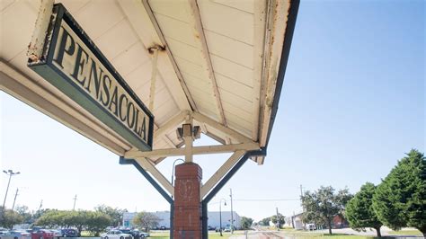Railroad Giant Csx Announces Deal To Sell Pensacola Jacksonville Line