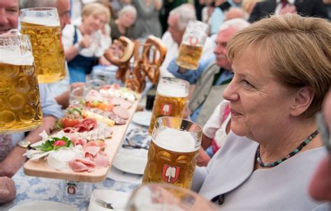 Spd Wirft Merkel Nach Bierzeltrede Inszenierung Vor Es Ist Keine