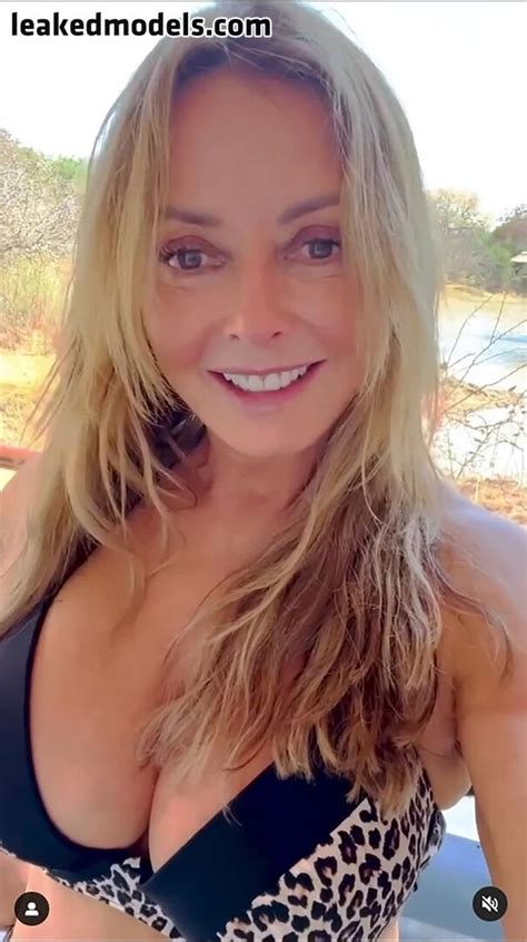 Carol Vorderman Nude Leaks Onlyfans Lujuriosaxxx