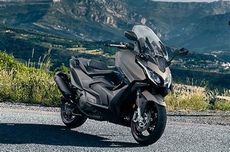 Yamaha Tmax Ketar Ketir Meluncur Motor Baru Kymco Body Kekar Mirip