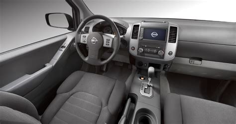 2021 Nissan Frontier Interiors | Nissan Brochure