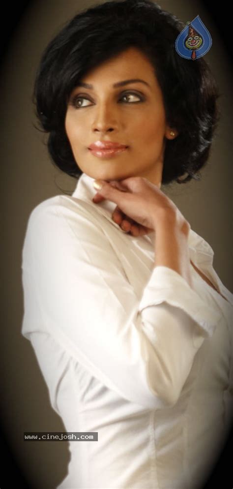 Mayuri Hot Photos Photo 8 Of 17