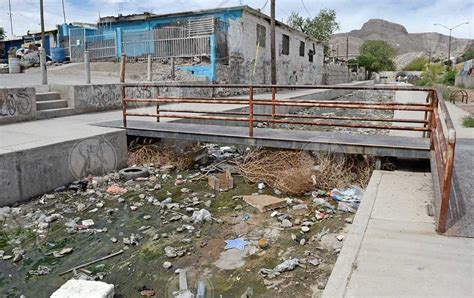 Ciudad Juarez Denuncian Agua Estancada En El Arroyo Del Indio El Diario Mx Mx