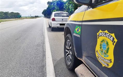 PRF na Paraíba recupera veículo roubado de motorista de aplicativo