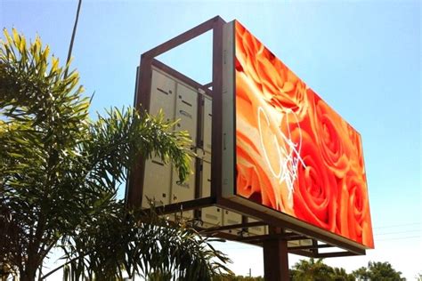 Outdoor Advertising Easyscreen Experts In Digital Signage