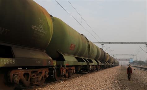 India Exploring Crude Oil Imports From Russia What Is At Stake