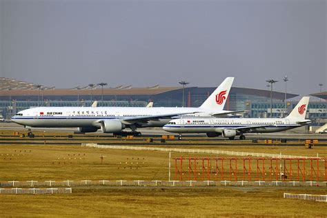 B B Air China Boeing L Er Airbus A