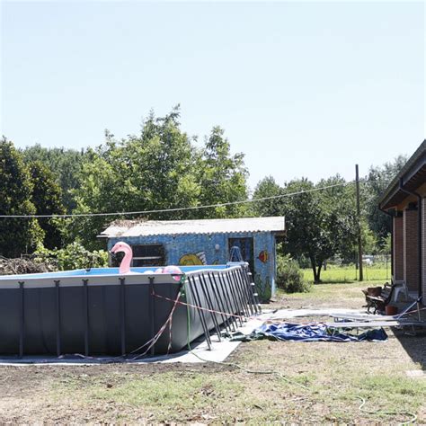 Bimbo Di Due Anni Muore Annegato In Piscina A Modena Gazzetta Del Sud