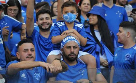 Fotos Da Torcida Do Cruzeiro Na Partida Contra A Ponte Preta No