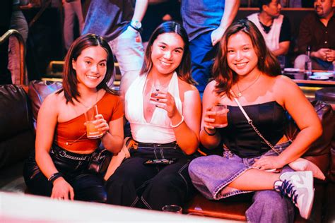 LOOK There S A Basketball Court Inside A Bar In BGC When In Manila