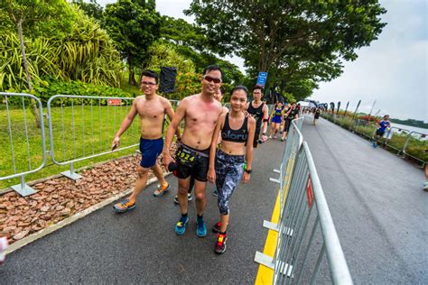 Singapore Women Ditch Your Shirts At Yolo Asias Only Shirtless Race