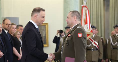 Gen Wies Aw Kuku A Nowym Dow Dc Generalnym Rodzaj W Si Zbrojnych