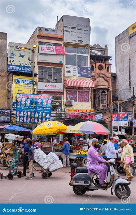 Zona Comercial De Chandni Chowk En La Antigua India Delhi Imagen De