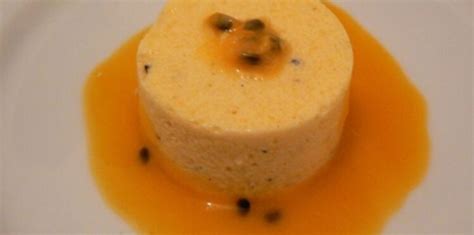 Mousse mangue passion et son coulis facile découvrez les recettes de