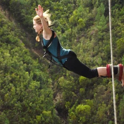 Bungee Jumping for Beginners: Essential Safety Precautions and Expert Tips