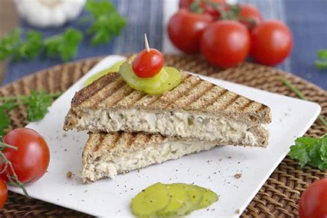 Healthy Tuna Salad Sandwich Dairy Free And Low Fat Mind Over Munch