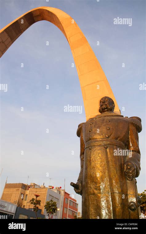 Tacna Peru Avenida San Martin Plaza De Armas Public Park Square Arco