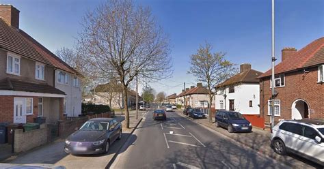 Dagenham Police Incident Four Arrested After Man Found Dead In House