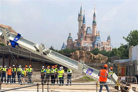 PHOTOS: Zootopia Land Expansion Goes Vertical at Shanghai Disneyland ...