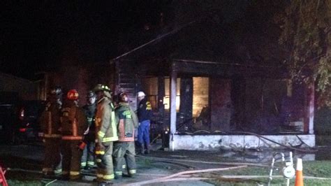 Woman Two Brothers Escape Burning Home Lose Everything To Flames Abc13 Houston