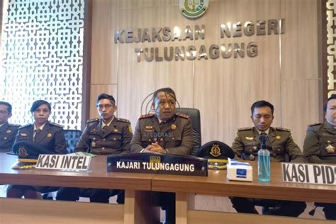 Kejari Tulungagung Umumkan Dua Nama Tersangka Kasus Korupsi Pengadaan