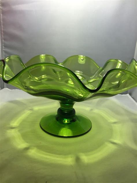 Green Glass Hand Blown Bowl On Pedestal Great Price Shows Of The Light