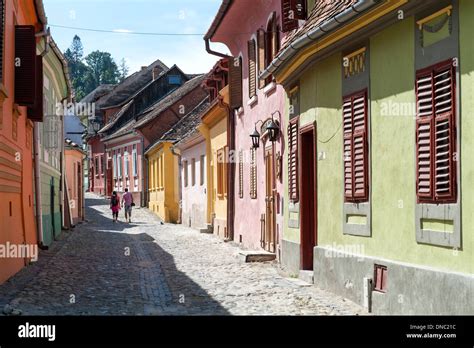 Romania Houses Hi Res Stock Photography And Images Alamy