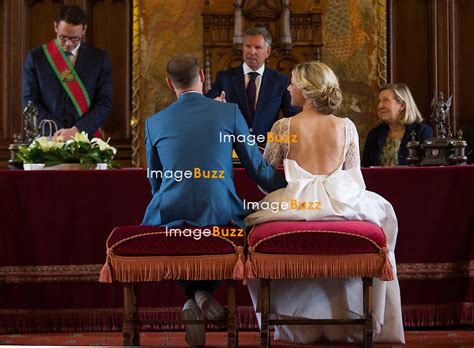 Mariage civil de Julie Taton et Harold Van Der Straten à lhôtel de