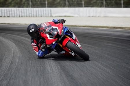 Las Motos De Calle M S Potentes De Rompiendo La Barrera De Los