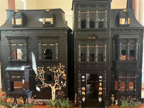 Artist Samantha Browning Transforms Thrifted Dollhouses Into Spooky