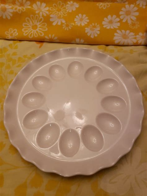 Pfaltzgraff Garden Party Fluted Deviled Egg Plate Platter White