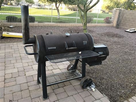 Brinkmann Trailmaster Limited Charcoal Smoker And Grill S At